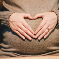 Fjärde trimestern – Första tiden med bebis och anknytningens betydelse